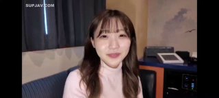 OL美乳少女为了业绩满足顾客的性欲和他做爱！